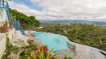 Casa en venta o alquiler Santa Ana in Piedades, Santa Ana, San José — $670,000 - Photo 3 of 25