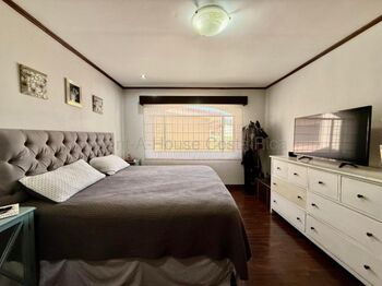 Venta de casa familiar con terraza, jardín y alta plusvalía #26-2220 GS in San Juan, Tibás, San José — $275,000 - Photo 5 of 18