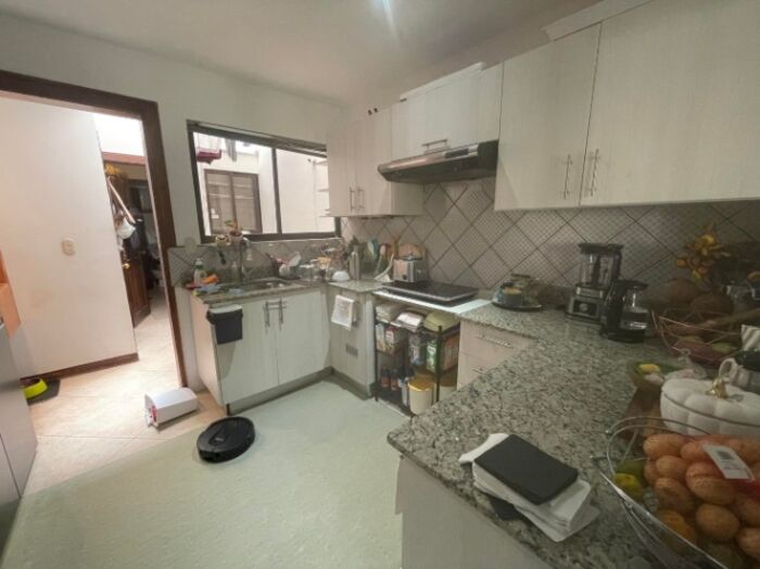 CASA EN VENTA EN SAN RAFAEL ESCAZÙ en San Rafael, Escazú, San José — $325,000