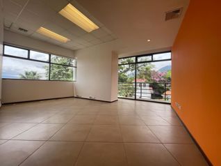 ESCAZÚ, SAN RAFAEL, ALQUILER DE OFICINAS 821 M2 en San Rafael, Escazú, San José — $11,060 - Foto 3 de 19