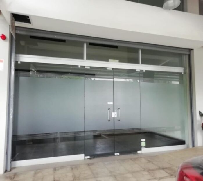 ALQUILER DE LOCAL, SAN JOSE, ESCAZU, SAN RAFAEL, PLAZA NATURA - 8014167 en San Rafael, Escazú, San José — $1,700