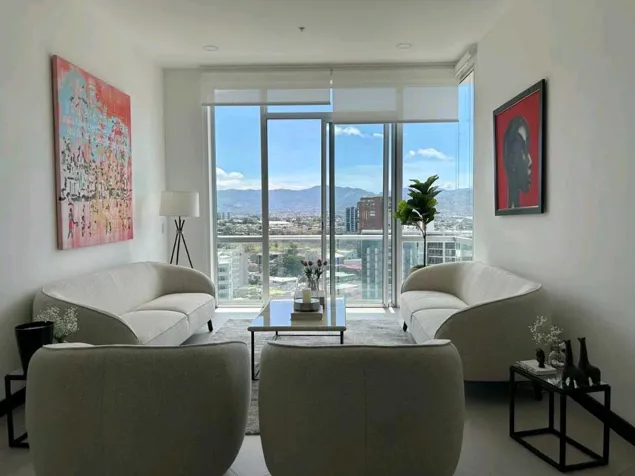 APARTAMENTO DE 3 DORMITORIOS EN VISTAS DE NUNCIATURA. in Pavas, San José — $3,600 - Photo 3 of 12