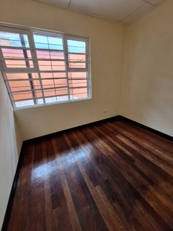 Vendo Casa 2 plantas en Paso Ancho en San Sebastián, San José — ₡ 85 000 000 - Foto 3 de 10