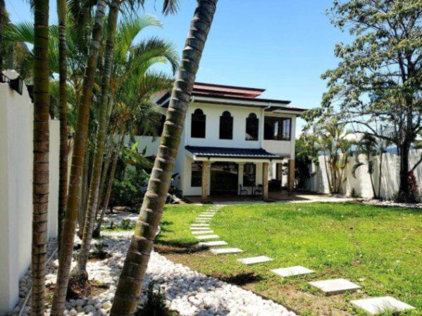 Venta de casa de en lote de 1013 m2 en Santa Ana Piedades in Piedades, Santa Ana, San José — $850,000