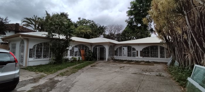 Lote en Venta en San José, Escalante, uso mixto, 5PVV8411877 en Carmen, San José — $2,600,000