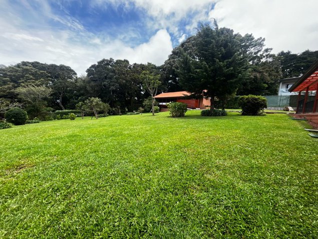 Venta de propiedad con 2 casas en San Rafael de Heredia Tirol in San Rafael, Heredia — $975,000 - Photo 2 of 32