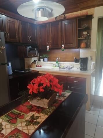 BELLÍSIMA CASA EN ZARAGOZA DE PALMARES, ALAJUELA.  en Zaragoza, Palmares, Alajuela — ₡ 55 000 000