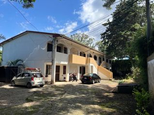 Venta de residencial con 2 casas y 9 apartamentos #27-645 GS