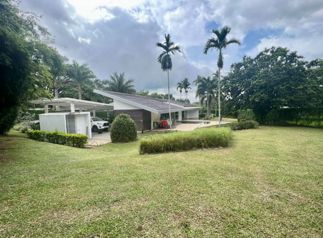 Contemporary Single-Level Home for Sale in Ciudad Colón