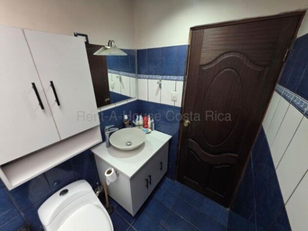 Venta de Casa+Apto Independiente en Calle Blancos-Goicoechea. RAH 26-1508 en Calle Blancos, Goicoechea, San José — ₡ 98 500 000