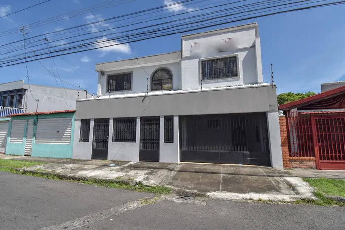 Commercial Building of 480m2 in San Sebastián in San Sebastián, San José — $395,000