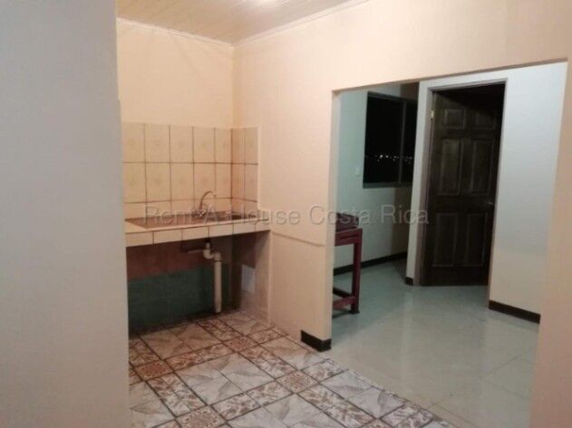 Venta de Casa + Apartaestudio en Desamparados-San Rafael Abajo. en San Rafael Abajo, Desamparados, San José — ₡ 70 000 000