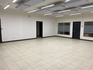 VENTA O ALQUILER DE OFIBODEGA, SAN JOSE, ESCAZU, GUACHIPELIN en Escazú, San José — $5,000 - Foto 3 de 18
