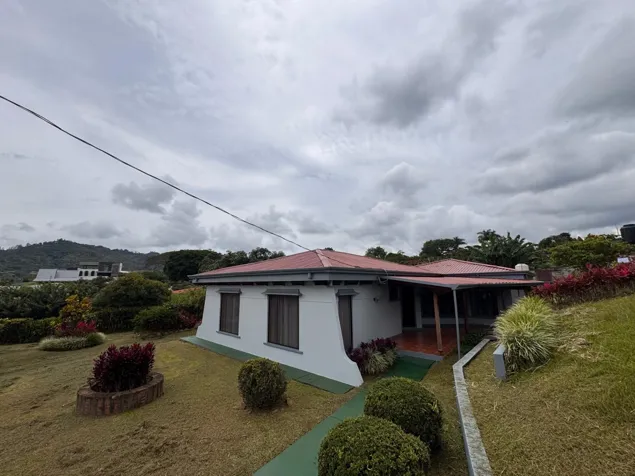 House for rent – Zaragoza, Palmares ₡500,000 in Zaragoza, Palmares, Alajuela — ₡ 500 000 - Photo 2 of 16