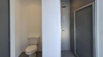 Alquiler de Apartamento en Granadilla de Curridabat.  in Granadilla, Curridabat, San José — $1,400 - Photo 4 of 10