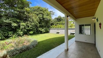 Furnished House for Rent in San Isidro de Grecia en Mercedes, Atenas, Alajuela — $2,200 - Foto 4 de 30