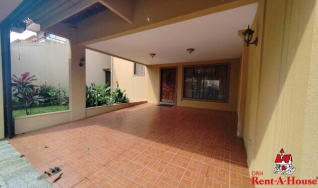 Venta Casa La Unión Monserrat 26-769 en Concepción, La Unión, Cartago — ₡ 135 000 000