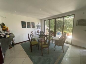 Se vende moderna casa con jardin en condominio de Escazú 23-883 en San Rafael, Escazú, San José — $325,000 - Foto 5 de 22