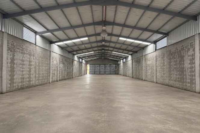 Venta de Bodega Comercial en La Unión-Concepción de Cartago. RAH 27-161 en Concepción, La Unión, Cartago — $400,000