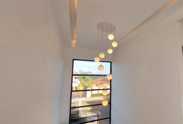 Se vende moderna y espaciosa casa con patio en Grecia 25-1315 en Grecia, Alajuela — $448,000