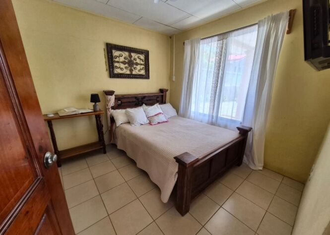Casa de 3 cuartos, Villa Nueva, Perez Zeledon in San Isidro De El General, Pérez Zeledón, San José — $89,999