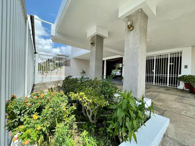 LUXURY HOUSE FOR SALE, ALAJUELA, RESIDENCIAL MONTENEGRO in Alajuela — $650,000 - Photo 3 of 21