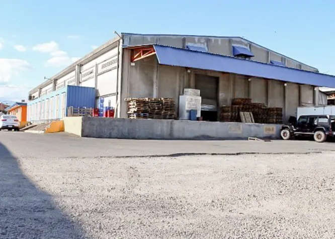 INVESTMENT FOR SALE, WAREHOUSE COMPLEX WITH FIXED RENTAL INCOME, HEREDIA in San Joaquín, Flores, Heredia — $2,500,000