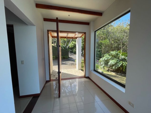Casa moderna en condominio Ciudad Colon con vistas in Colón, Mora, San José — $550,000 - Photo 2 of 31