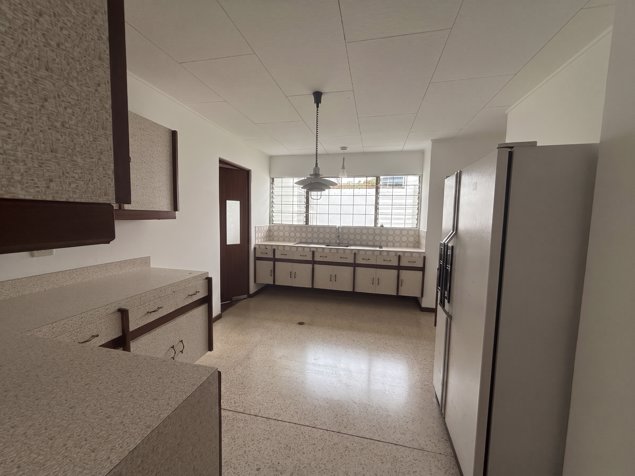 Vende casa 1 piso en residencial en Sabanilla, Montes de Oca (CT) en Sabanilla, Montes De Oca, San José — $295,000 - Foto 3 de 10