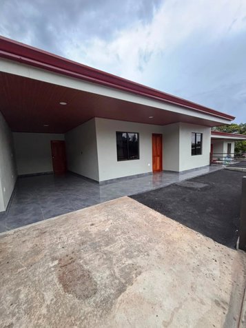 SE ALQUILA BELLA CASA EN ATENAS, ALAJUELA. en Atenas, Alajuela — ₡ 250 000 - Foto 3 de 12