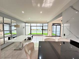 Venta casa moderna en condominio con acabados de lujo, Moravia. (FE) in La Trinidad, Moravia, San José — $235,000 - Photo 5 of 20