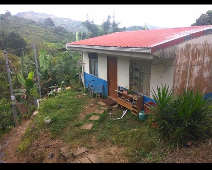 Casa para remodelar  en Rosario, Desamparados, San José — ₡ 14 500 000