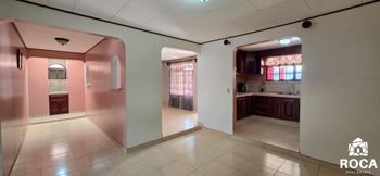 Linda Casa con 4 habitaciones en Pérez Zeledon en Daniel Flores, Pérez Zeledón, San José — $192,000 - Foto 4 de 10