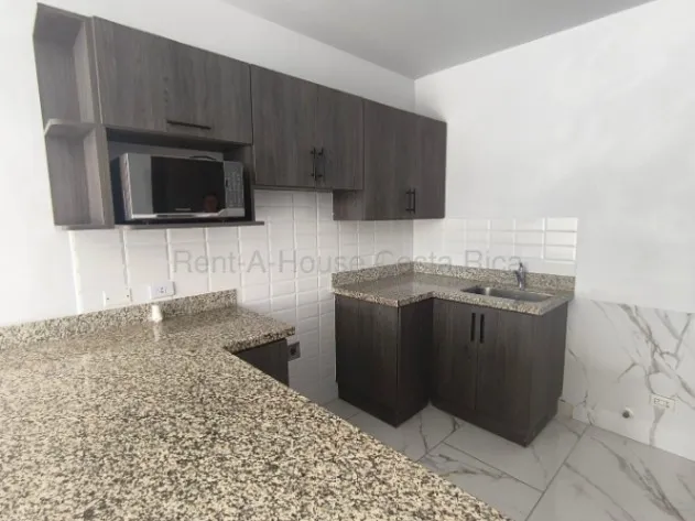 Venta de apartamento amplio con balcón, bodega y amenidades #26-2139 GS en Ulloa, Heredia — $115,000 - Foto 3 de 8