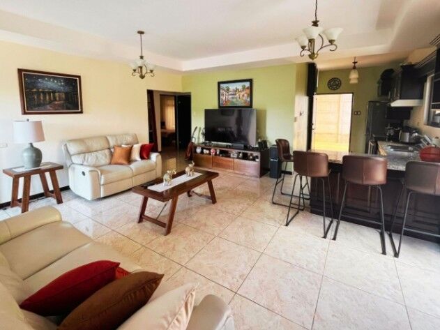 Venta de Casa en Paraiso Cartago in Paraíso, Cartago — $157,000