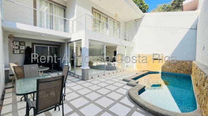 Venta de Casa de Playa en Garabito-Tárcoles. RAH 26-1472 en Tárcoles, Garabito, Puntarenas — $270,000