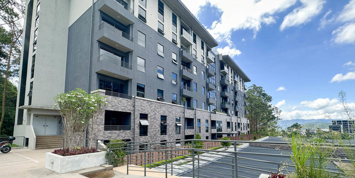 Alquiler Amoblado con Terraza en Nueve-84, Curridabat (CT) en Sánchez, Curridabat, San José — $1,650