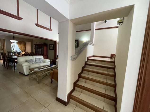 Casa en venta Curridabat, Altamonte I con apartamento 5PIV9731966 en Curridabat, San José — $350,000 - Foto 3 de 27