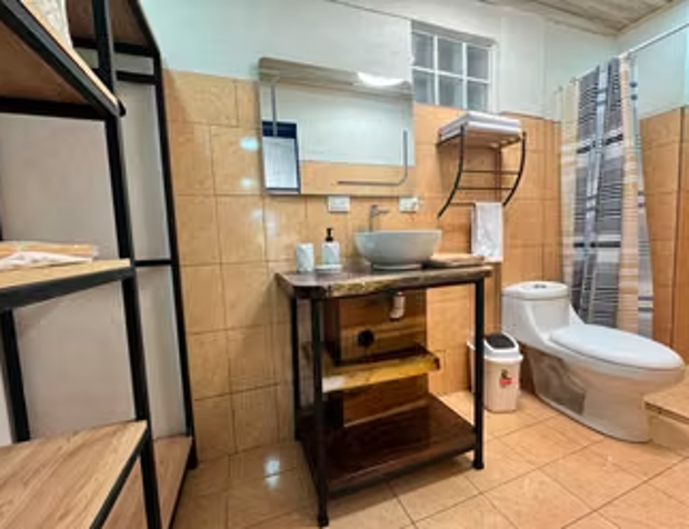 Se alquila apartamento amueblado en Alajuela con seguridad en Alajuela — $700 - Foto 3 de 6