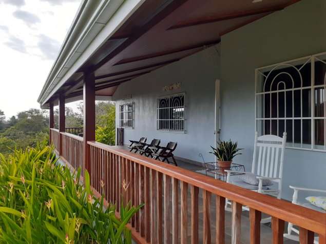 FULLY LANDSCAPED PROPERTY- OCEAN VIEW en Parrita, Puntarenas — $235,000
