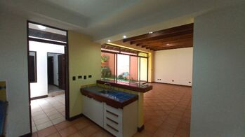 Venta de Casa en San Rafael de Heredia. RAH 25-1781 en San Josecito, San Rafael, Heredia — $250,000 - Foto 5 de 12
