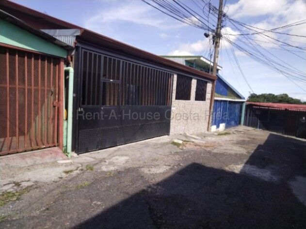 Casa con apartamento independiente en venta, ideal para inversión #26-1755 GS en San Rafael Abajo, Desamparados, San José — $145,000
