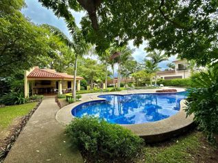 Venta de Encantadora Casa en Piedades, Santa Ana / Mls. 26-773 OFC JB en Piedades, Santa Ana, San José — $450,000 - Foto 3 de 13