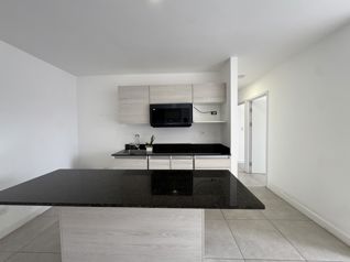 Apartamento en alquiler de 3 habitaciones en Condominio Monte Alto en Granadilla, Curridabat, San José — $1,300 - Foto 4 de 14