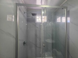 Alquiler de 2 Apartamentos Gemelos  en La Unión-Tres Ríos. RAH 27-235 in Tres Ríos, La Unión, Cartago — $885 - Photo 3 of 11