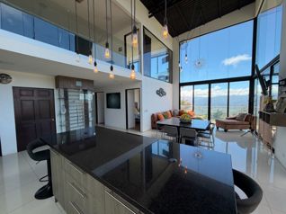 Venta de casa de montaña en Cartago, condominio Takiscú in San Rafael, Oreamuno, Cartago — $550,000 - Photo 4 of 47