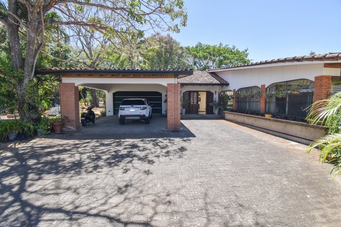 Casa Independiente de un solo nivel en Bosques de Doña Rosa en La Asunción, Belén, Heredia — $850,000 - Foto 3 de 30