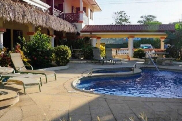 Hotel en Playa Carrillo-Guanacaste-Costa Rica. en Nicoya, Guanacaste — $1,200,000