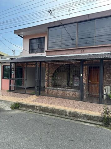 SE VENDE BELLA PROPIEDAD Y CASA EN PÉREZ ZELEDÓN CENTRO.  in San Isidro De El General, Pérez Zeledón, San José — ₡ 100 000 000