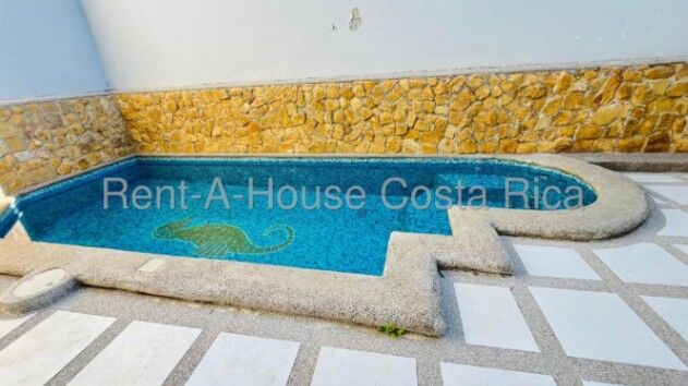 Venta de Casa de Playa en Garabito-Tárcoles. RAH 26-1472 en Tárcoles, Garabito, Puntarenas — $270,000